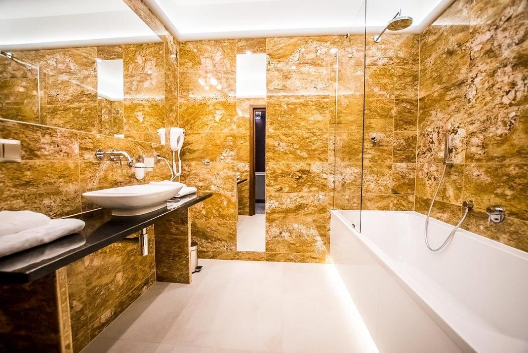 Hotel Palac Poledno Номер фото