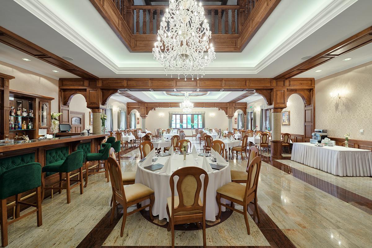 Hotel Palac Poledno Экстерьер фото