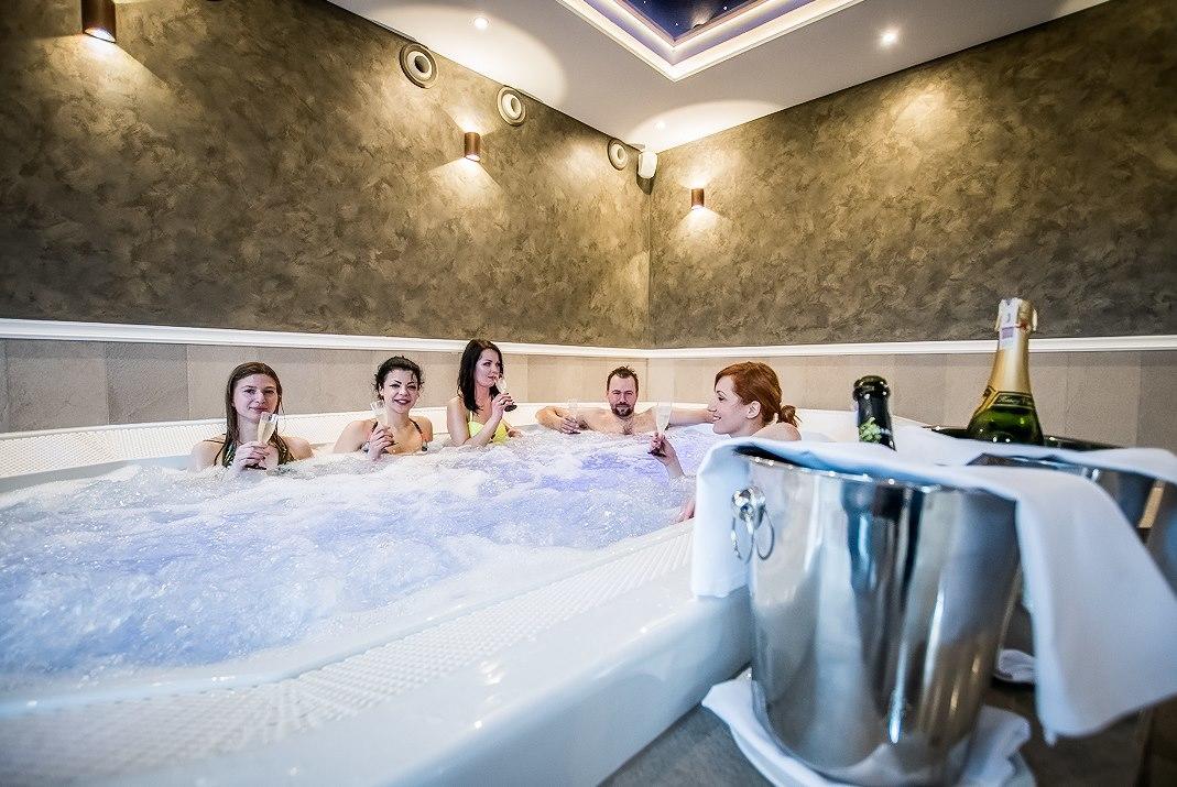Hotel Palac Poledno Экстерьер фото